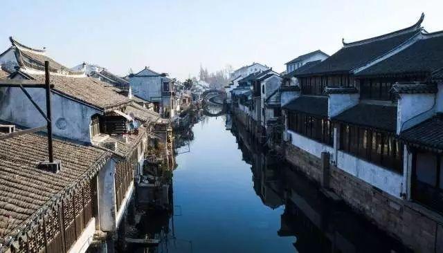 探索知识星球平台,为什么有的孩子刚出生更像爸爸,之后才像妈妈?尽享学习乐趣!